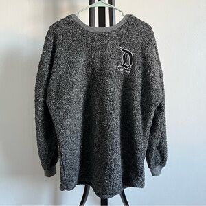 Disney Parks Size Medium Disneyland Resort Crewneck Pullover